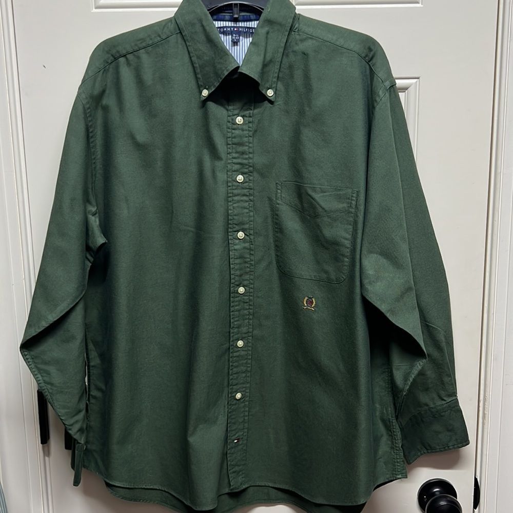 Tommy Hilfiger Shirt‼️  - Picture 4 of 5